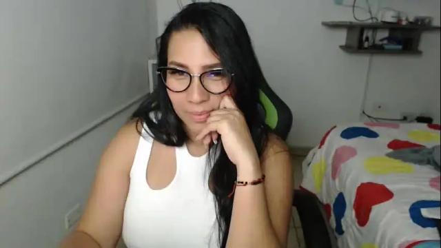 Image 12 of gaby_bluexx Stream on Chaturbate on 1 month ago