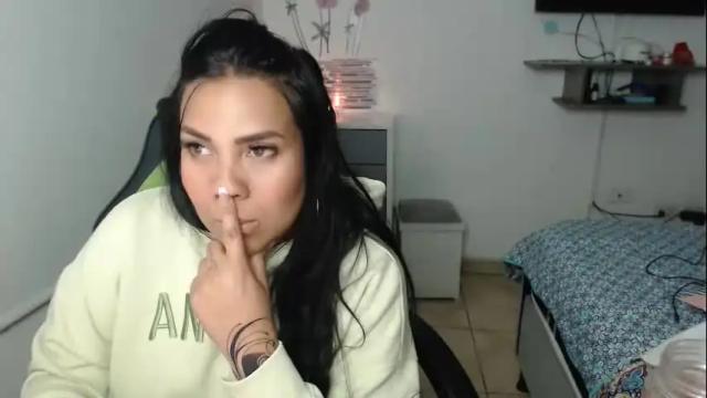 Image 11 of gaby_bluexx Stream on Chaturbate on 1 month ago