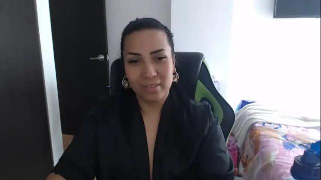 Image 10 of gaby_bluexx Stream on Chaturbate on 1 month ago