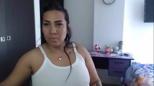 Image 6 of gaby_bluexx Stream on Chaturbate on 25 days ago