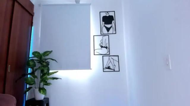 Image 10 of gaby_girl Stream on Chaturbate on 13 months ago