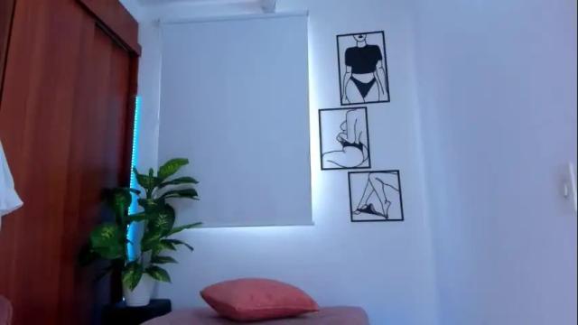 Image 4 of gaby_girl Stream on Chaturbate on 24 days ago