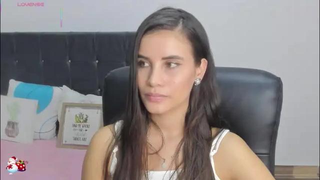 Image 2 of gaby_olsen Stream on Chaturbate on 2 months ago