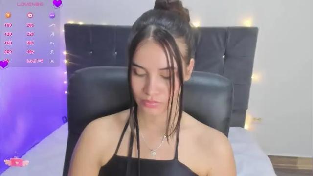 Image 11 of gaby_olsen Stream on Chaturbate on 12 days ago