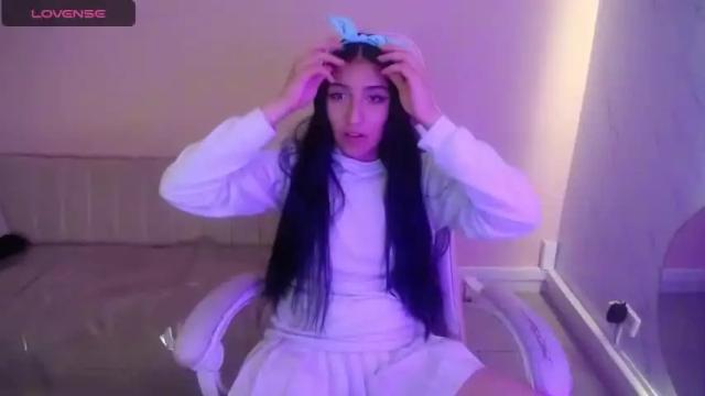 Image 2 of gaby_s1 Stream on Chaturbate on 16 months ago