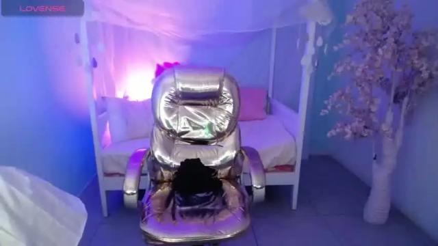 Image 2 of gaby_s1 Stream on Chaturbate on 16 months ago