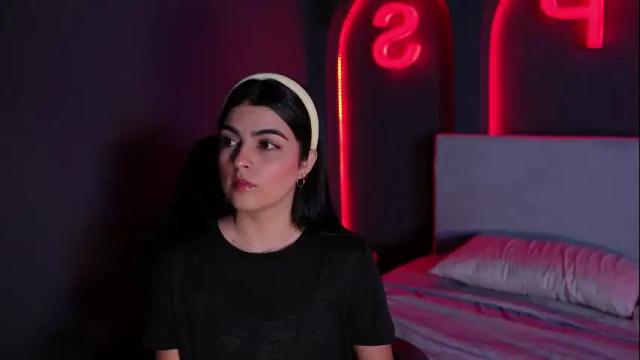 Image 11 of gaby_stoll Stream on Chaturbate on 19 days ago