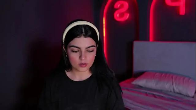 Image 12 of gaby_stoll Stream on Chaturbate on 19 days ago