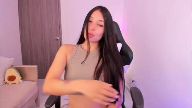Image 8 of gaby_yummy Stream on Chaturbate on 2 months ago