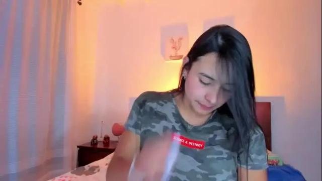 Image 3 of gabybuttler1 Stream on Chaturbate on 18 days ago