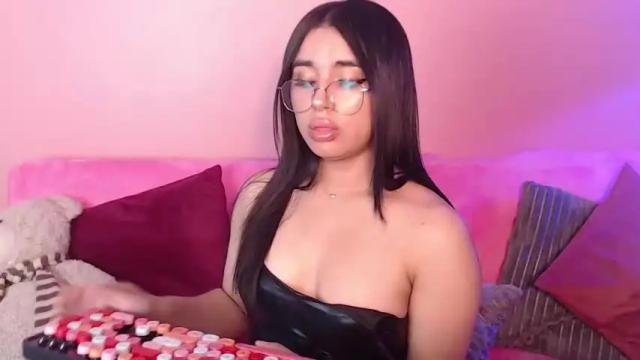 Image 10 of gabymiiller Stream on Chaturbate on 19 months ago