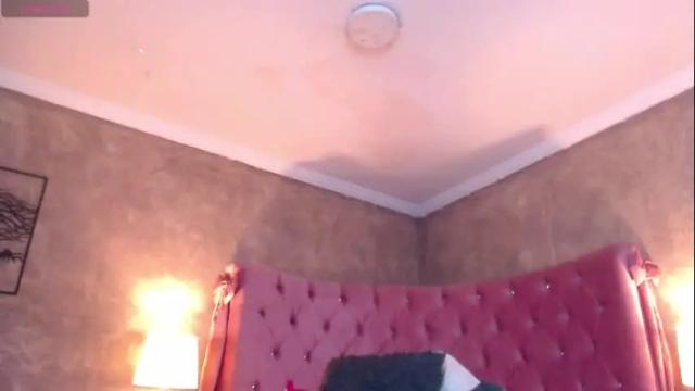 Image 8 of gabypetit Stream on Chaturbate on 1 month ago