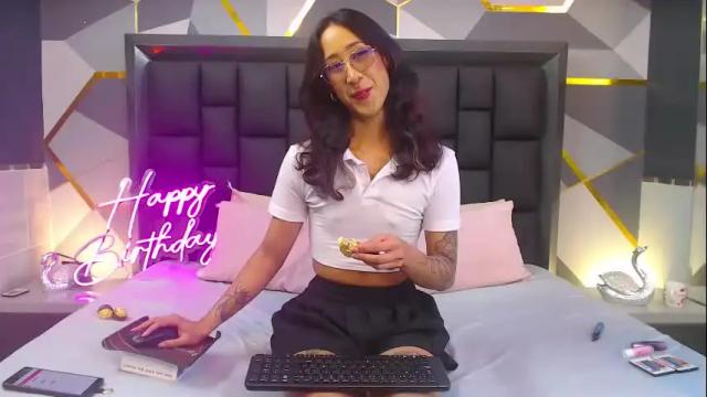 Image 6 of gabypetit Stream on Chaturbate on 1 month ago