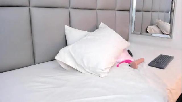 Image 4 of gabyttaylor Stream on Chaturbate on 28 days ago