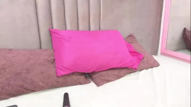 Image 6 of gabyttaylor Stream on Chaturbate on 11 days ago