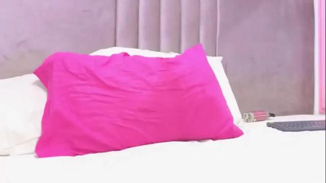 Image 10 of gabyttaylor Stream on Chaturbate on 3 months ago