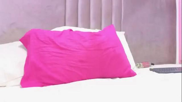 Image 11 of gabyttaylor Stream on Chaturbate on 3 months ago