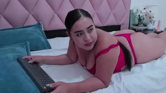 Image 2 of gahia_evanss Stream on Chaturbate on 15 months ago