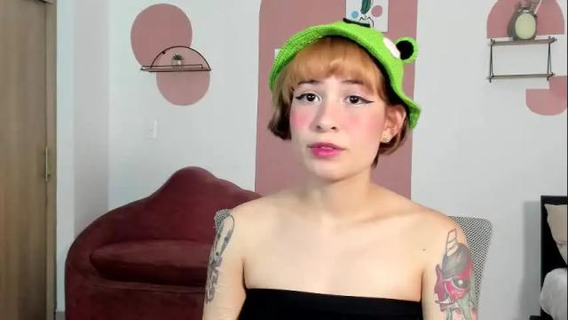 Image 12 of gaiadeniskas Stream on Chaturbate on 15 days ago