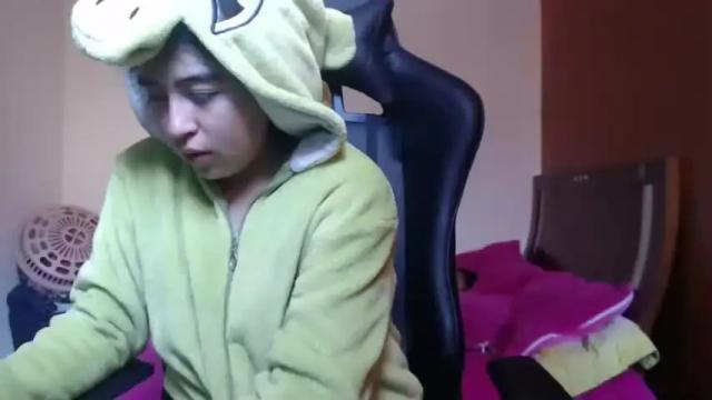 Image 3 of gakomenoshida20 Stream on Chaturbate on 17 months ago