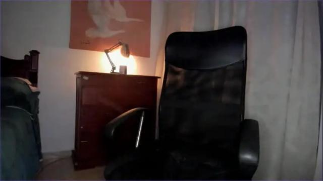 Image 12 of galileabigcock Stream on Chaturbate on 27 days ago
