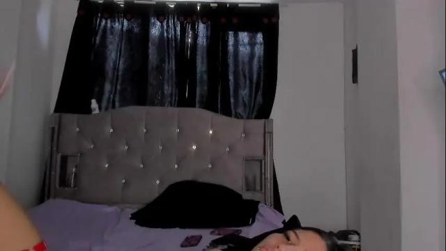 Image 7 of game_with_lesbians_ Stream on Chaturbate on 2 months ago