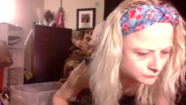 Image 2 of gardenfairy97 Stream on Chaturbate on 15 months ago
