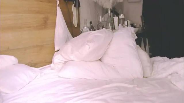 Image 3 of gardens_emmannuelle Stream on Chaturbate on 2 months ago