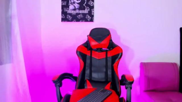 Thumbnail 1, garu_castriillon's Stream at Chaturbate, 16 months ago
