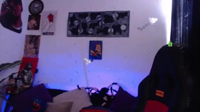 Image 3 of gary_b_ Stream on Chaturbate on 19 months ago