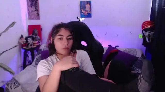 Image 3 of gary_b_ Stream on Chaturbate on 19 months ago