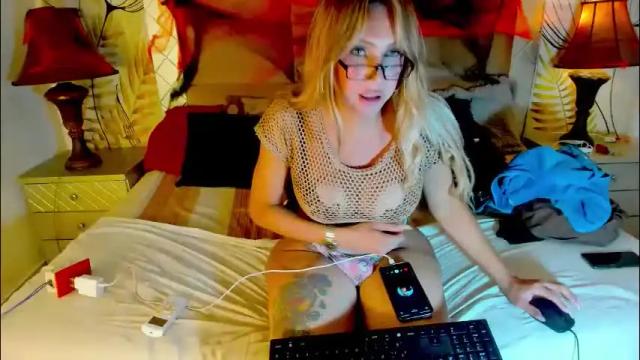 Image 8 of gaticahotts Stream on Chaturbate on 3 months ago