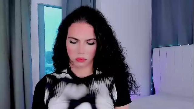Image 2 of gatitavenecis1 Stream on Chaturbate on 1 month ago