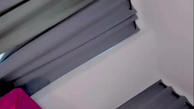 Image 4 of gatitavenecis1 Stream on Chaturbate on 17 days ago