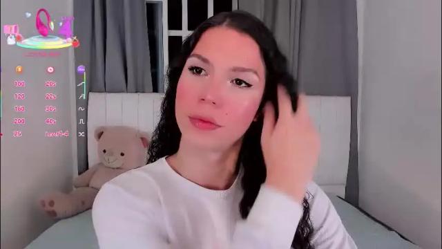 Image 3 of gatitavenecis1 Stream on Chaturbate on 17 days ago