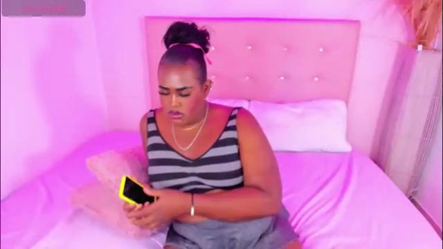 Image 10 of geanna_rose Stream on Chaturbate on 29 days ago