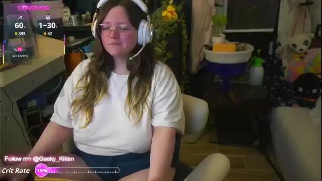 Image 3 of geeky_kitten Stream on Chaturbate on 2 months ago