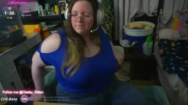 Image 10 of geeky_kitten Stream on Chaturbate on 1 month ago