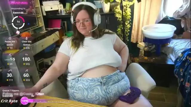 Image 11 of geeky_kitten Stream on Chaturbate on 1 month ago