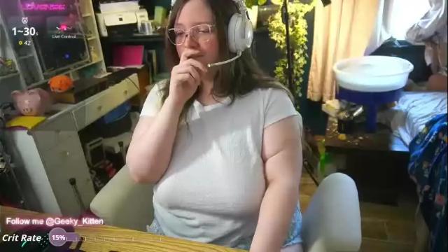 Image 8 of geeky_kitten Stream on Chaturbate on 1 month ago
