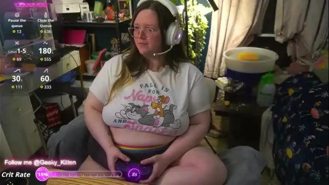 Image 12 of geeky_kitten Stream on Chaturbate on 1 month ago