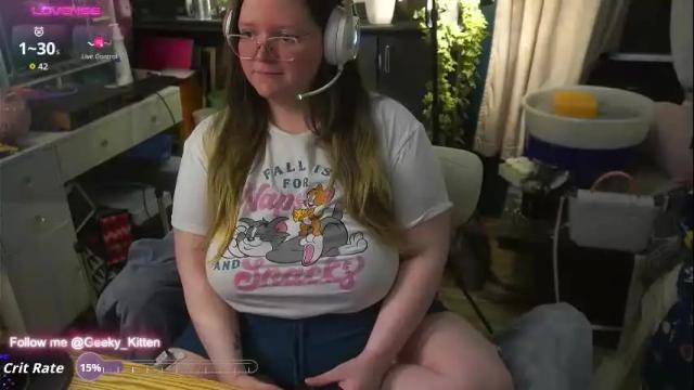 Image 10 of geeky_kitten Stream on Chaturbate on 29 days ago