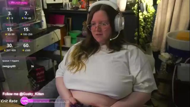 Image 3 of geeky_kitten Stream on Chaturbate on 28 days ago