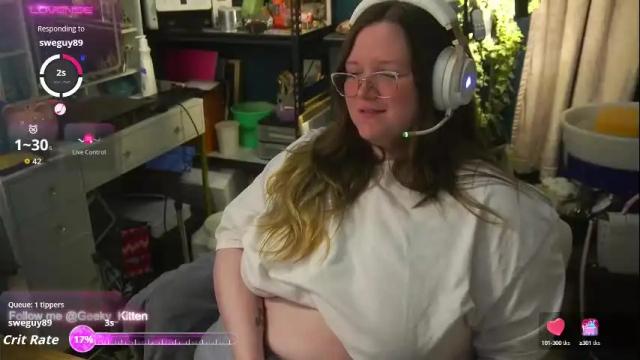 Image 4 of geeky_kitten Stream on Chaturbate on 28 days ago