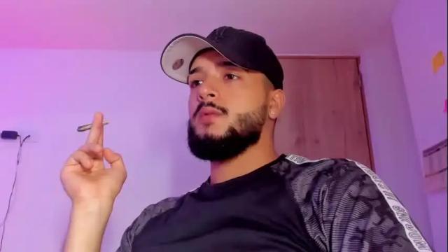 Image 10 of gemaandmyke1 Stream on Chaturbate on 4 months ago