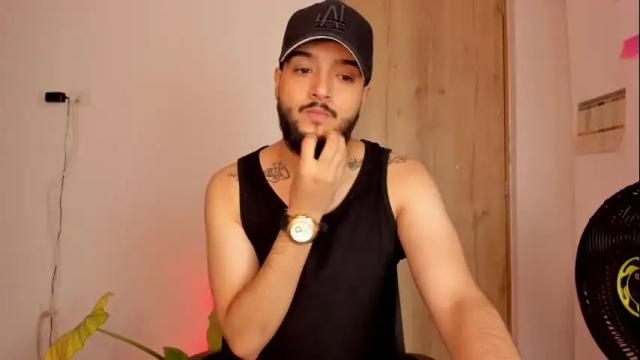 Image 4 of gemaandmyke1 Stream on Chaturbate on 3 months ago