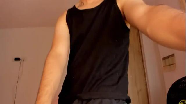 Image 7 of gemaandmyke1 Stream on Chaturbate on 3 months ago