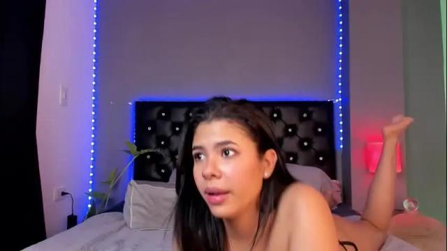 Image 2 of gemaandmyke1 Stream on Chaturbate on 2 months ago