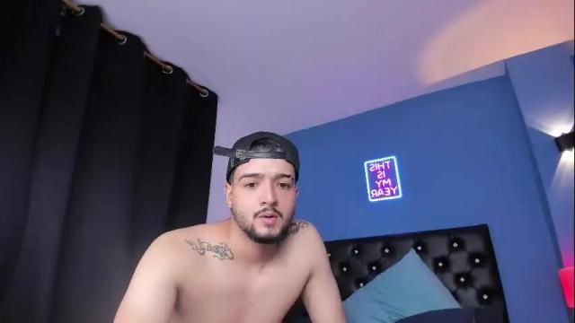 Image 10 of gemaandmyke1 Stream on Chaturbate on 1 month ago