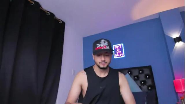 Image 12 of gemaandmyke1 Stream on Chaturbate on 1 month ago